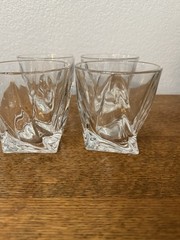 Set/4, MIKASA Motion Crystal Whiskey Drinking Glasses, Twisted Square Base