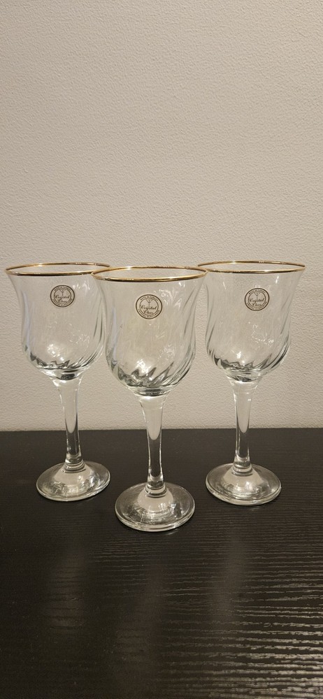 Crystal Clear Gold Rimmed Swirl Wine Goblets, Set of 3, 7.5”, Turkey