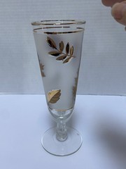 6 Vtg MCM Pilsner Glasses Gold Leaf Frosted Footed Stemmed Beer Foliage Drinking