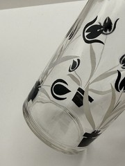 Vtg Rippled Swanky Swig Juice Glass Black & White Tulips