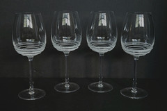 Mikasa Swirl White 9 1/2″ 17oz Clear Water Goblets Wine Glasses Set of 4
