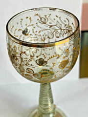 PAIR Vintage BOHEMIAN Glass ROEMER STYLE Hock Wine Glass 7 5/8″ Tall Gilt Design