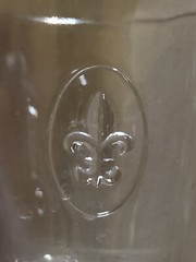 TWO 3D VTG LA ROCHERE EMBOSSED FLEUR DE LIS ROUND ROCKS WATER GLASSES FRANCE 8OZ