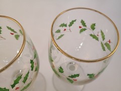 Set of 2 Lenox Holiday Dimension 10 Ounce Wine Glasses/Water Goblets