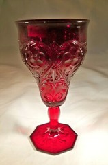 McKEE GLASS CO. ROCK RUBY RED 8-OUNCE 6-3/4″ TALL FOOTED WATER GOBLET!