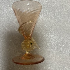 Pink Swirl Optic Dolphin Wine Glass 3 3/8in Tall 2in Wide (H5)