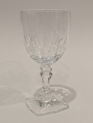 Cristal D’Arques-Durand Biarritz Canet Wine Glasses 6 oz 5.5″T Vintage, Set/4