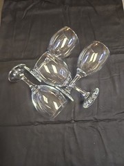 Pasabahce Tear Drop Yin Yang Turkish Mark Wine Glassware Set Of 4 Elegant Chic