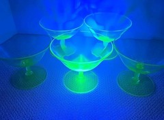 Vintage Set (5) Glowing Uranium Paneled Optic Low Sherbet Depression Era Glasses