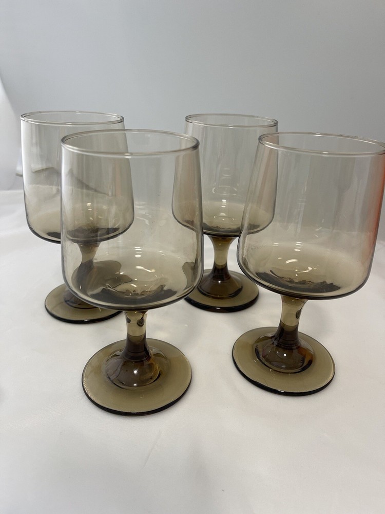 Vintage Tawny Accent Brown Smoke Stemmed Wine Drinking Glass Cup 7 Oz Set of 4