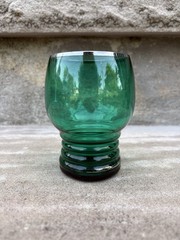 4 Vintage Weston Louie ‘Chico Marx’ Emerald Green Glass w/ Platinum Rings 2.5 oz