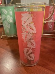 Vintage Tom Collin’s White Grapes Green, Yellow & Pink Frosted 8 Glasses/Carrier
