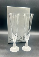 Vintage SASAKI Wings Frosted Dove Bird Crystal Champagne Fluted Glass 9.25″ Pair