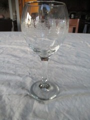 Vintage Arby’s White Frosted Christmas Tree Winter Wine, Water, Goblet Excellent