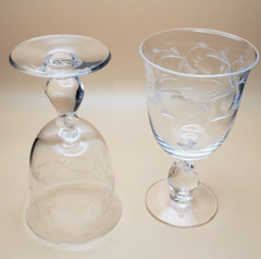 Heisey Glass Lariat Claret Wine Glass with Moonglo Cutting – set of 2