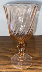 Set of 4 Cristal D’Arques Durand Rosaline Pink (Swirl Optic) Wine Goblets – EUC