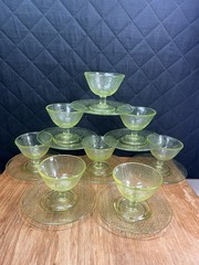 L.E. Smith Uranium / Vaseline Glass by Cracky. Sherbet Cups 1920s Made in USA