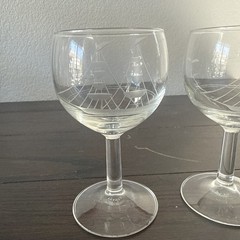 2 Ship Seagulls Etched Wine Glasses France 5″ Vintage Nautical Sea Decor Dining