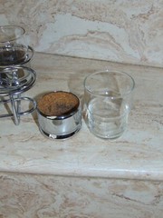 Juice / Water Mid Century Glasses Tumblers Set of 4 with Holder Caddy Carrier