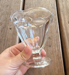 Clear Glass Footed Pedestal Dessert Dish Sundae Cup – Unisex Adults