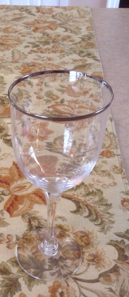 Lenox Crystal Solitaire Wine Glass