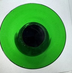 1 Single Oversized Wine Glass Dark Green Glass 5 7/8″ W x 10″ T Holds 40 oz