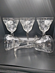 Vintage floral Design Wine Glasses – Etched–7″ H- 3 1/2″ at top. ( 5 ) Glasses