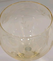 **NEW** Lenox Butterfly Meadow Yellow Etched Balloon Wine Glass 9” tall (FJ)