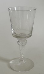 Royal Leerdam Williamsburg Netherland Air Twist Wine Glass 7 1/4”