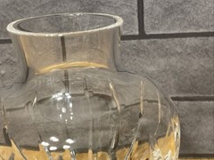Cameo Crystal Vtg. 5 5/8″ Bud Vase by Atlantis