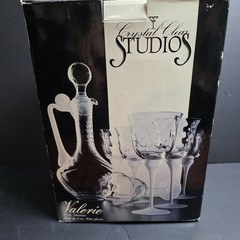 Vintage Crystal Clear Studios Wine Set 50 Oz Decanter And 6 Wine Glasses