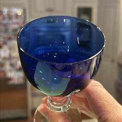 Set Of 2 Vtg Cobalt Blue Goblets With Clear Wafer Stems 4.5” Tall