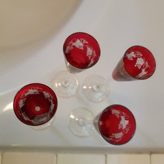Vintage Bohemia Ruby Red Etched Grapes Set of 4 After Dinner Coctail 7.1″ tall