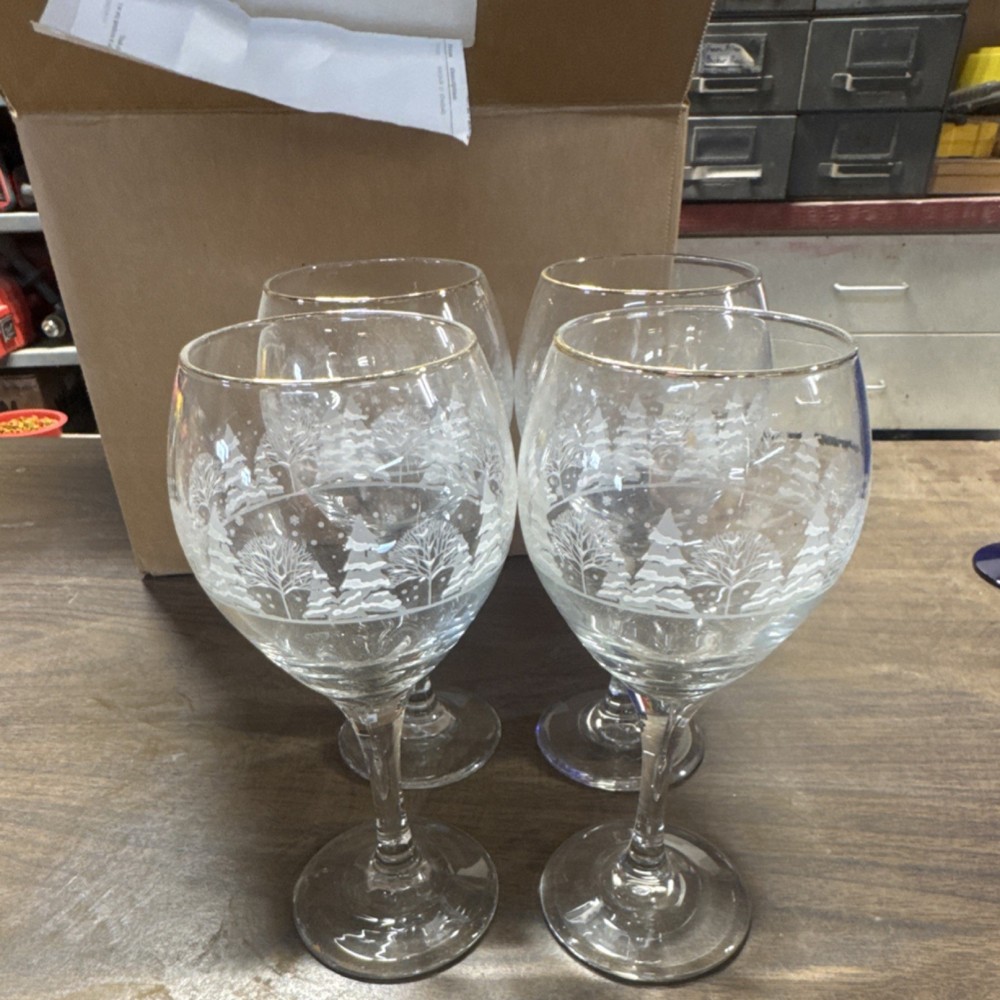 Clear Glass Wine Glass Set, Etched Tree Pattern, Four-Piece, Christmas