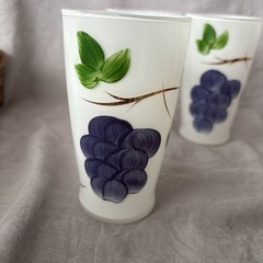 Three Bartlett Collins Gay Fad Grapes 5” White 10 Ounce Drinking Glasses