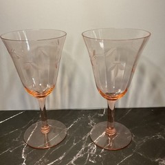 Set Of 4 Vintage Etched Pink Wine Glasses Floral Leaf Pattern