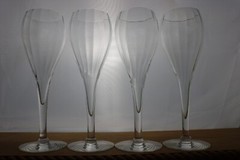 Optic Champagne Glasses Set of 4 Teardrop Shaped Bowl Clear Crystal