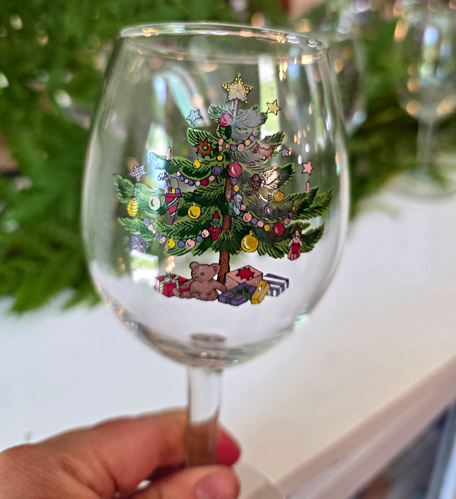 Cottagecore 90’s Vintage NIKKO Set of 7 Christmas Tree Wine GLASS Goblets