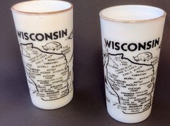 VTG Hazel Atlas Wisconsin Souvenir Milk Glass Tumblers (2) VGC. 10 oz Retro 5″ T