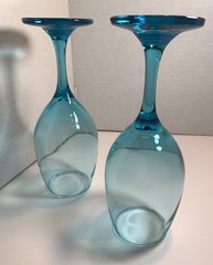 Cristar RIOJA Turquoise Aqua Stemmed Wine Glasses 8″ Tall Set Of 2 EXCELLENT