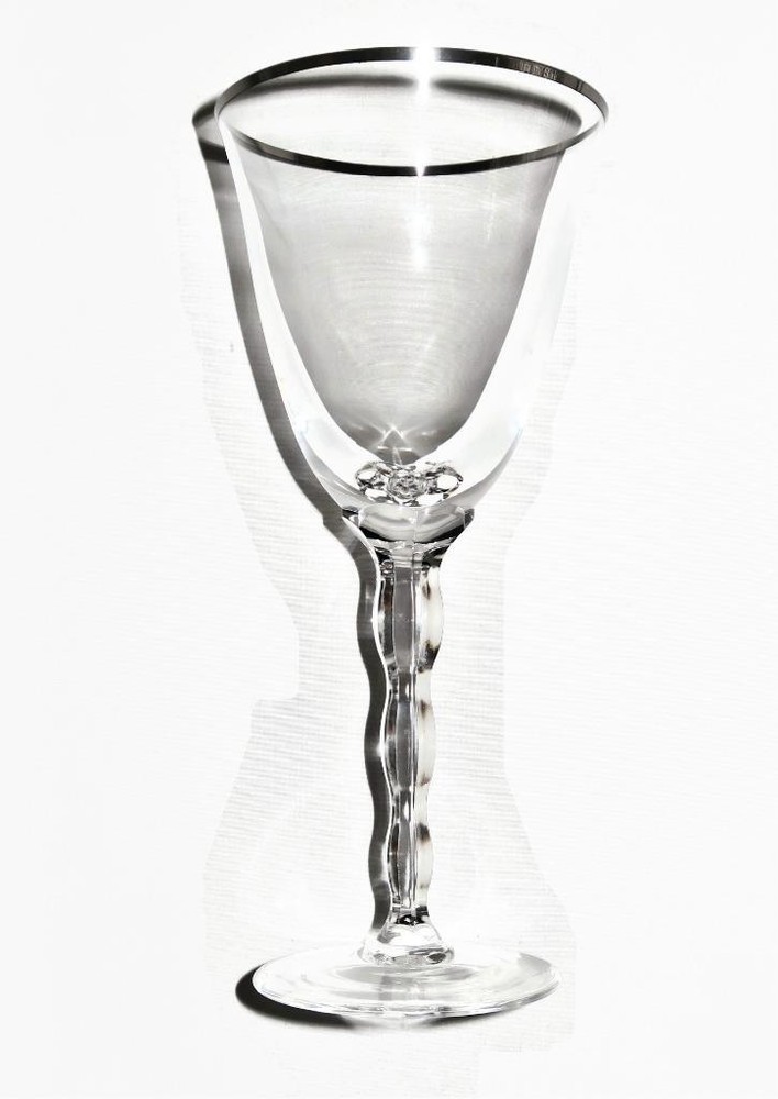 Christofle Crystal KAWALI Platinum Rim MultiSide Wavy Stem Red Wine Glass 7 5/8″
