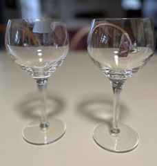 Set Of 2 Long Stem Wine Sherry Glasses 7.5” Tall 4-5 oz Cup Blown Glass Clear