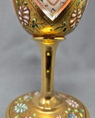 Harrach Heavy Gold and Enemal Heart Design Wine Glass