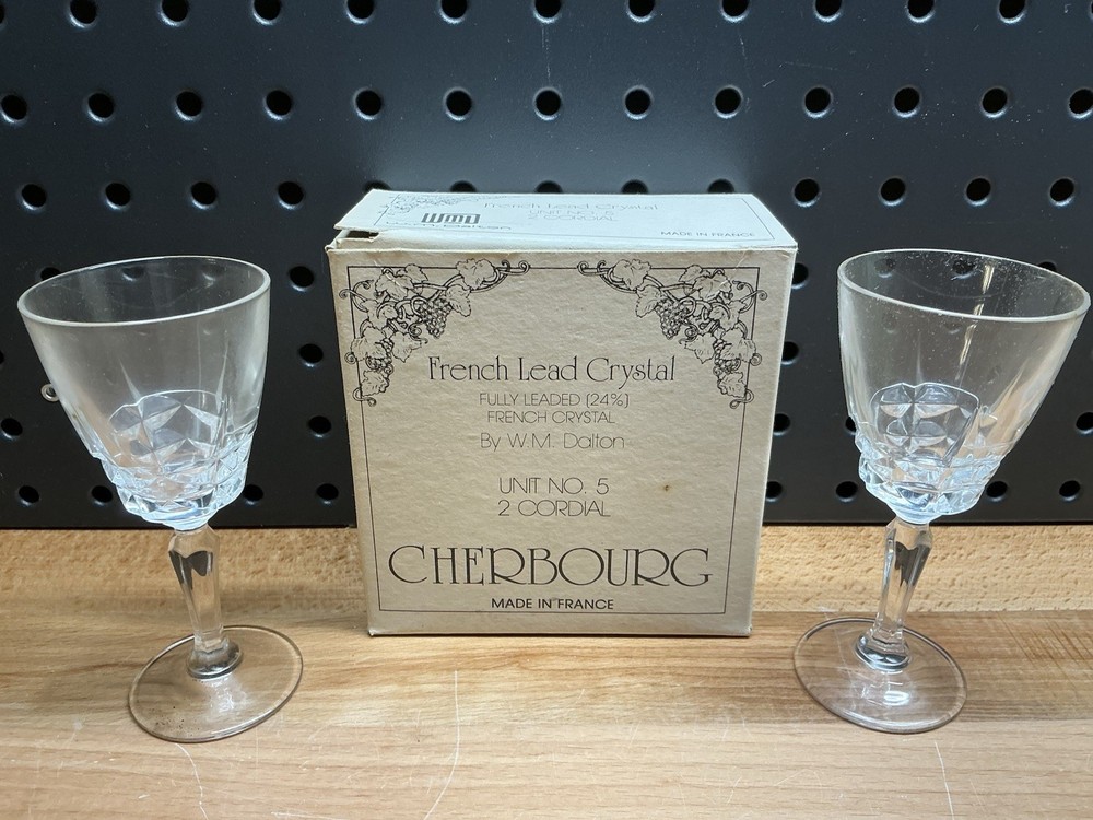 Vtg W.M. Dalton 24% French Lead Crystal Unit No. 5 2 Cordial Glasses