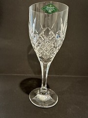 6 Shannon Crystal Designs of Ireland Wine Glasses Made in Slovakia