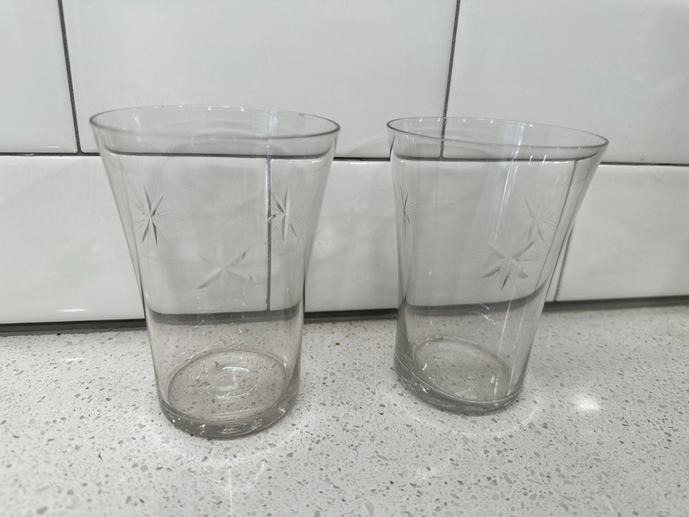Set of 2 MCM Clear Etched Atomic Starburst Drinking Glasses 4-1/8″ x 2-7/8″