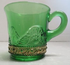 EAPG Lacy Medallion Emerald Glass Gold Trim Detail – Set of 2 – Cup & Tumbler