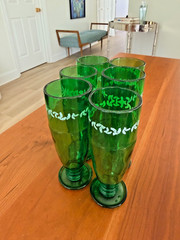 Six VTG 1930s 1940s Emerald Green Stemmed Tavern Beer Glasses Barley Hops Motif