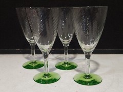 SET OF 4- GREEN OPTIC 7″ WATER WINE GLASSES STEM GLOWS