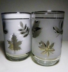 VINTAGE Libbey MCM FROSTED SILVER LEAF 4 1/2” Glasses 8 oz , Set Of Two-USA
